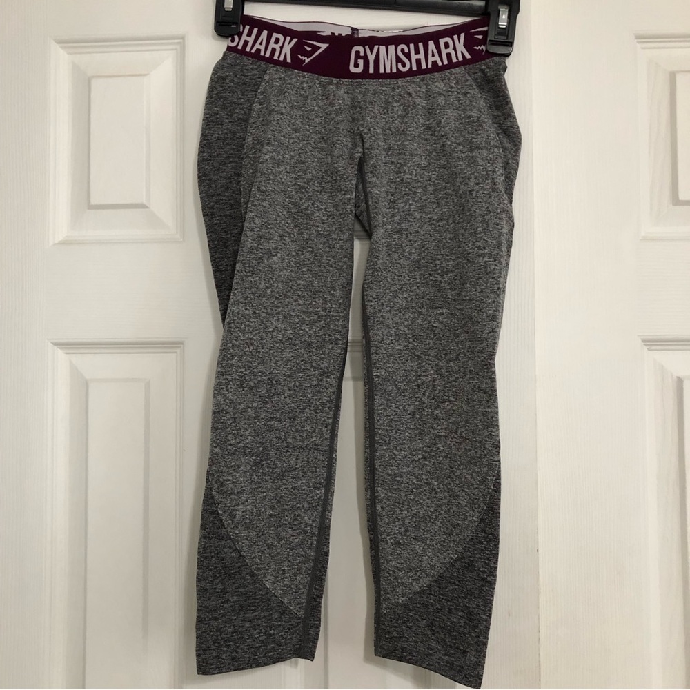 Gymshark fit cropped seamless leggings women’s size XS‎ two tone grey